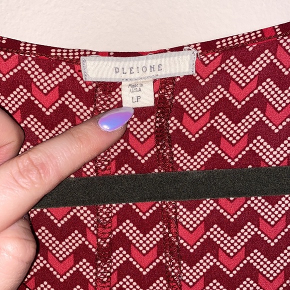 Pleione Short sleeve top - Picture 2 of 5